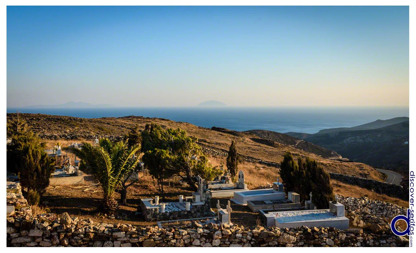 Cemetery in Aspros Pirgos - Serifos
